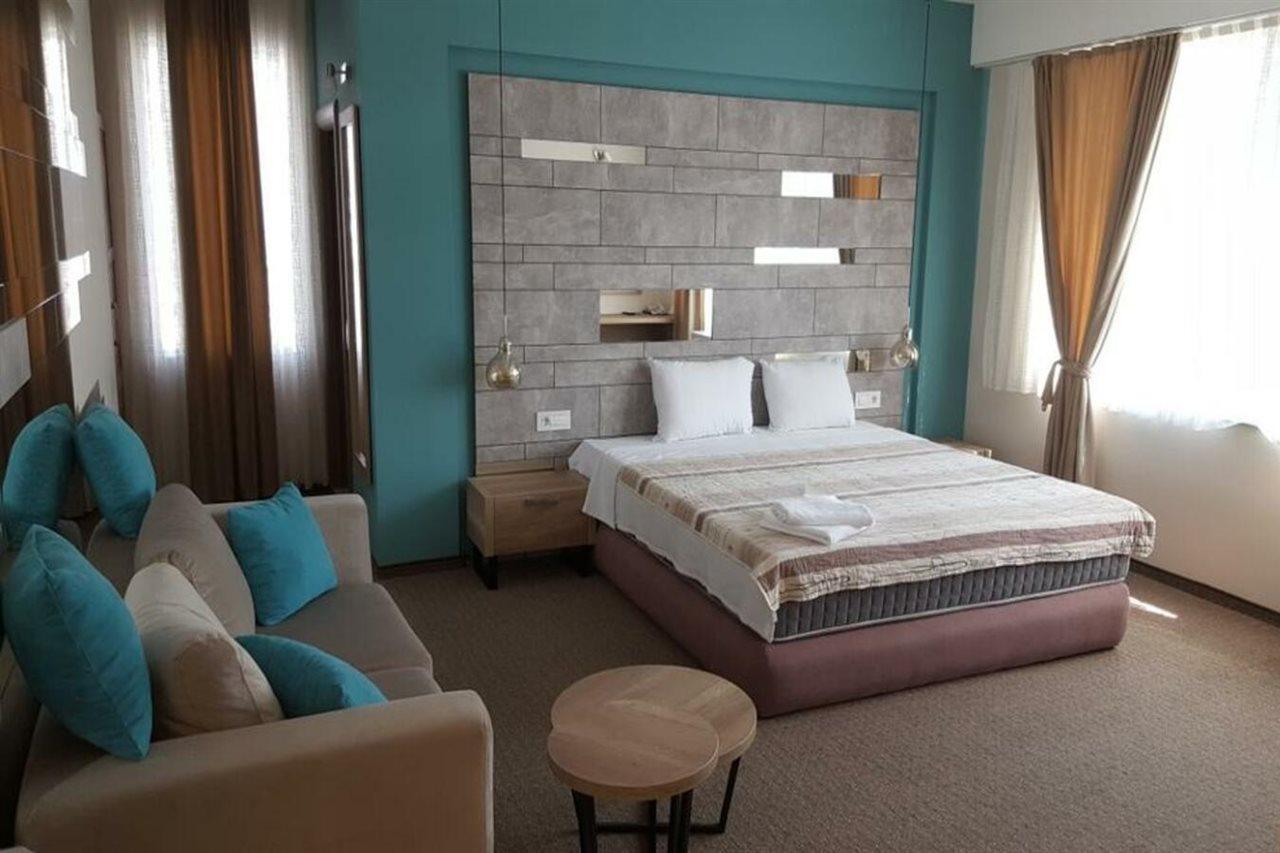 טטובו Hotel Emka מראה חיצוני תמונה