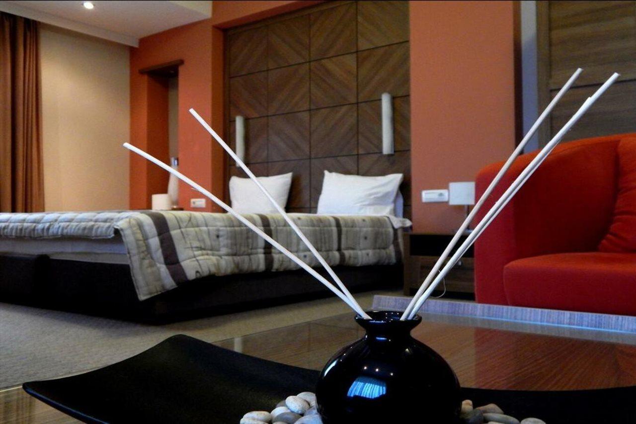 טטובו Hotel Emka מראה חיצוני תמונה