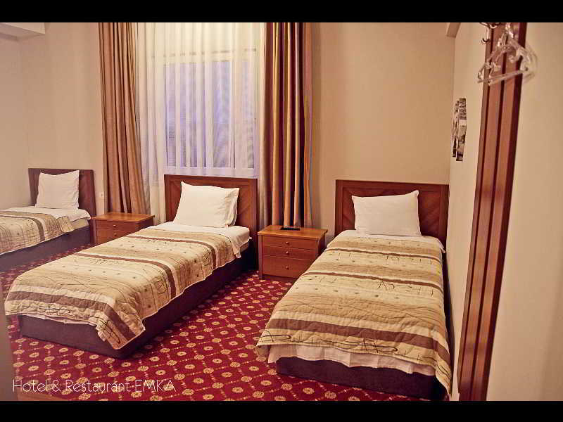 טטובו Hotel Emka מראה חיצוני תמונה