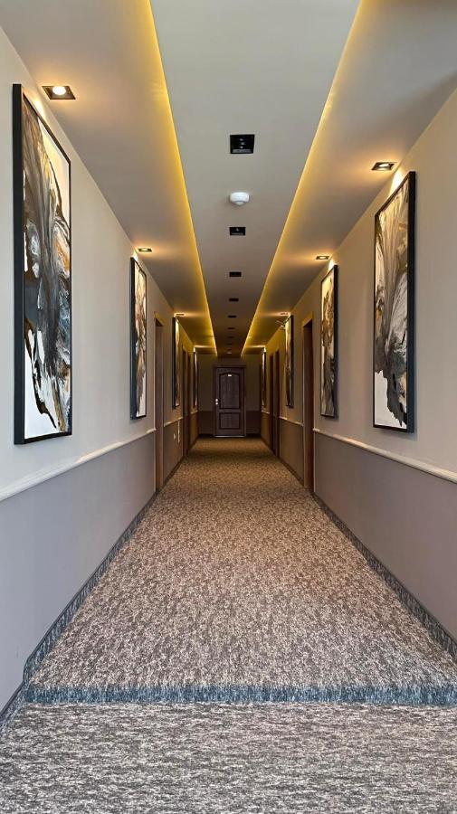 טטובו Hotel Emka מראה חיצוני תמונה