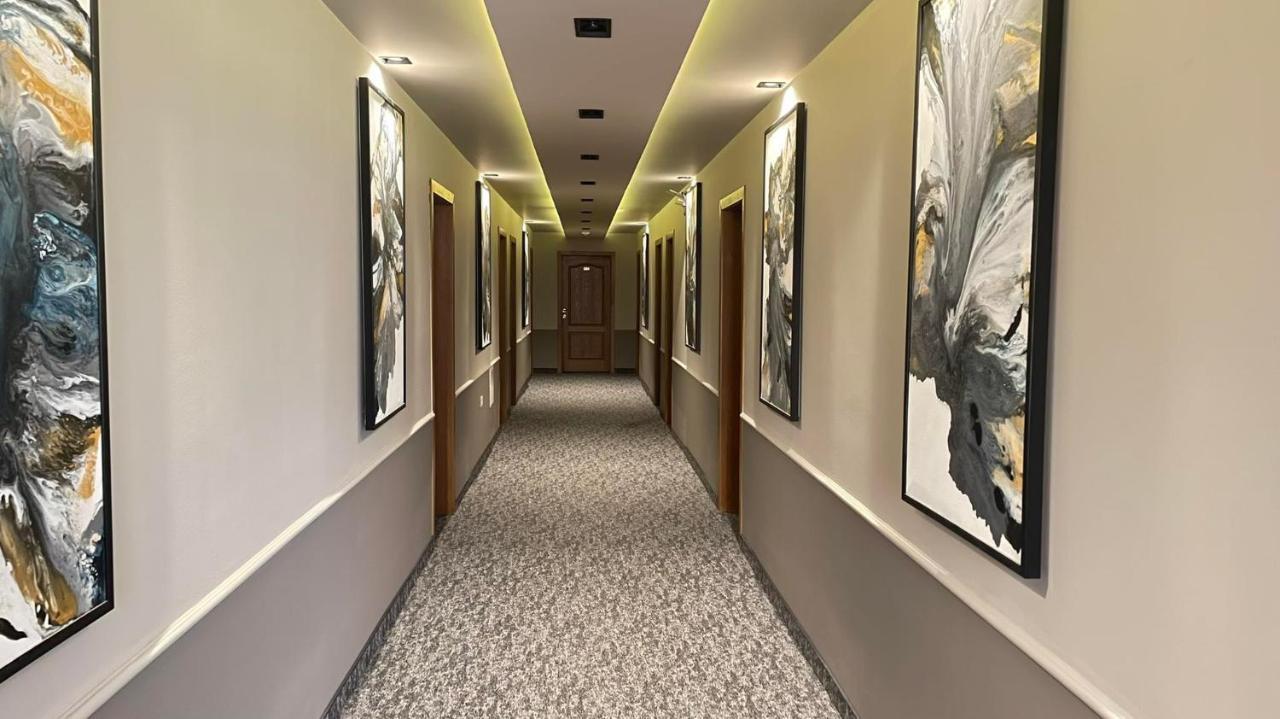 טטובו Hotel Emka מראה חיצוני תמונה
