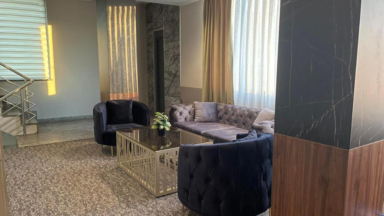 טטובו Hotel Emka מראה חיצוני תמונה