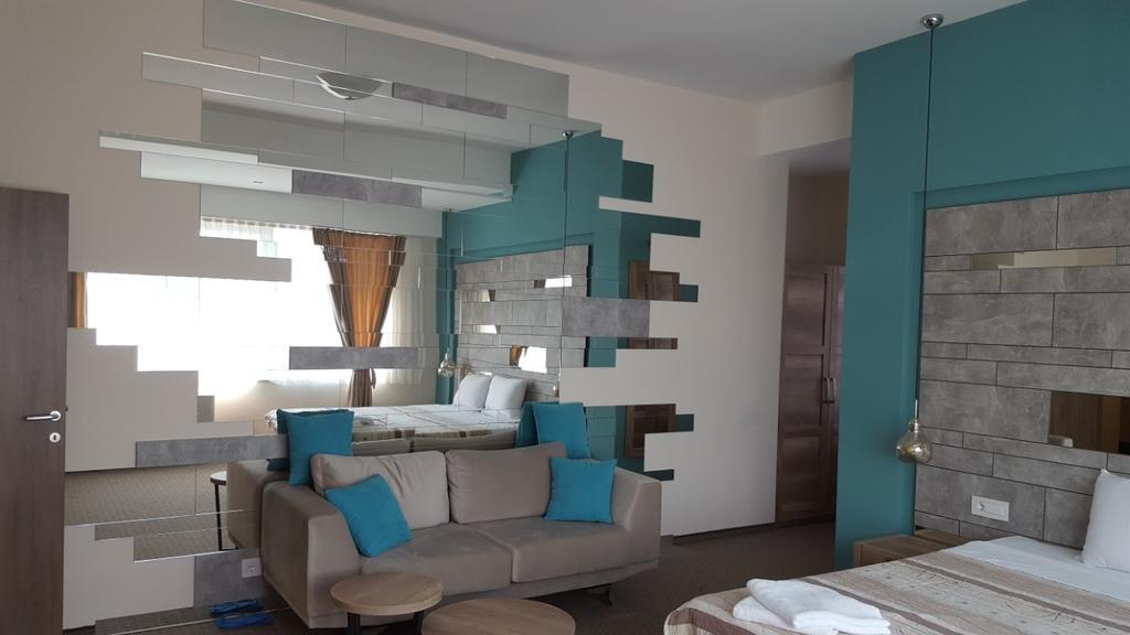 טטובו Hotel Emka מראה חיצוני תמונה