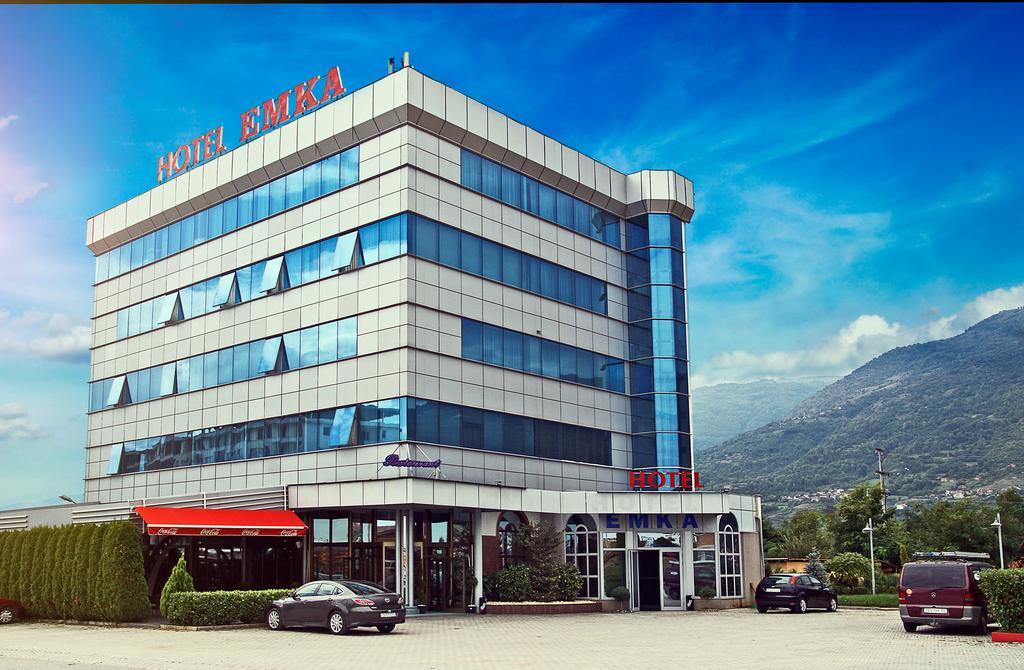 טטובו Hotel Emka מראה חיצוני תמונה